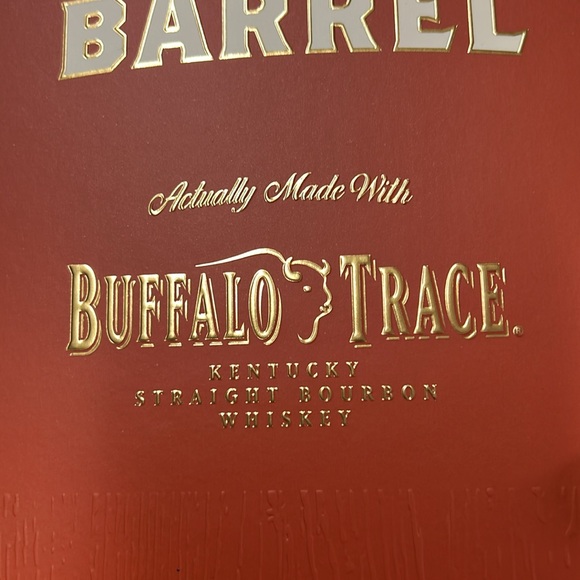 New Buffalo Trace Gift Set - Picture 15 of 15